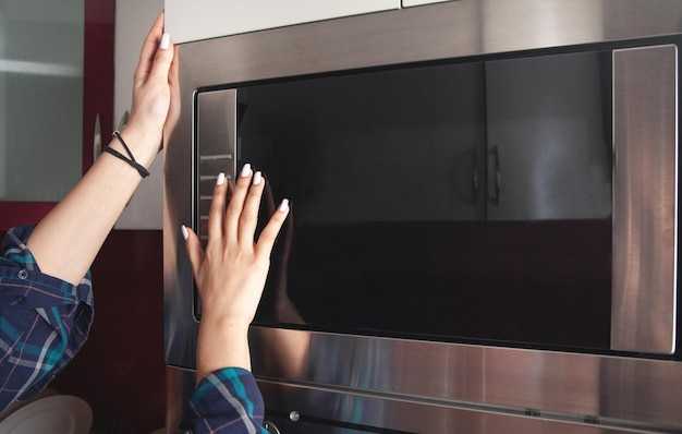 Отдача при использовании: как поддерживать микроволновую печь