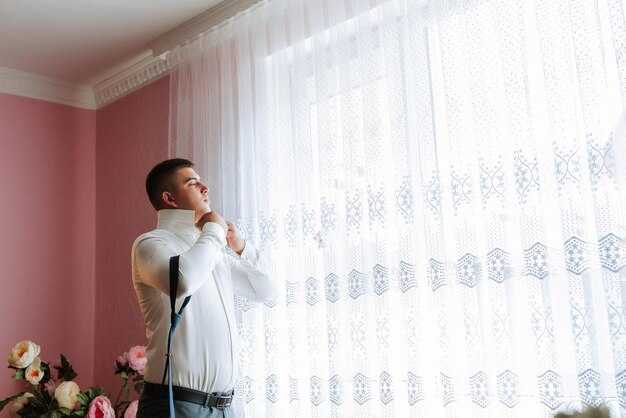 Как подобрать шторы в зал